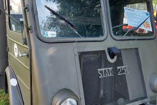 Niezwykli ludzie i wyjątkowe maszyny. Ruszyła 10. Legenda Stara w Starachowicach