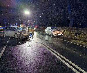 Wypadek w Kocikowej. Zderzyły się dwa pojazdy