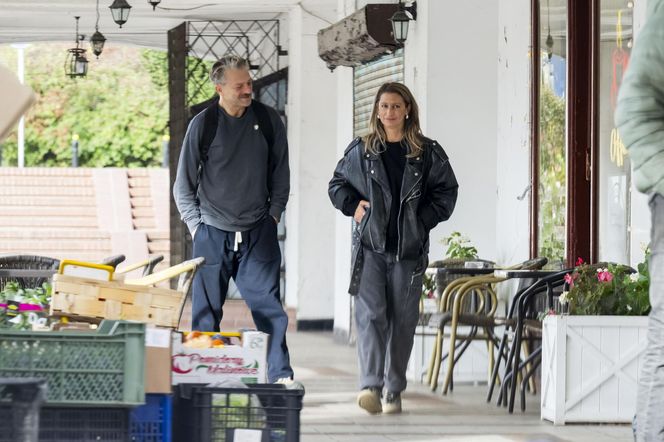 Grzegorz Damięcki i Magdalena Schejbal na spacerze