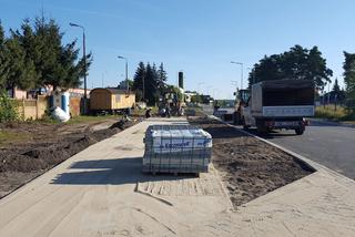 Do tunelu pod torami koło Okrężnej po twardym