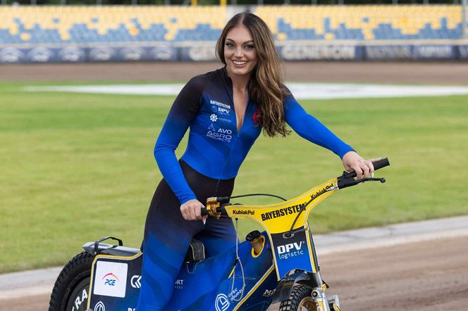Kandydatki z GKM-u Grudziądz w konkursie Miss Startu PGE Ekstraligi - Julia Leśniak