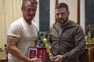 Sean Penn na Ukrainie! Oddał Wołodymyrowi Zełenskiemu swojego Oscara
