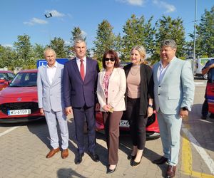 Siedlecki WORD wymienił starą flotę pojazdów egzaminacyjnych na nowe samochody marki Suzuki Swift