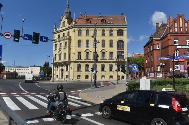 Strzelał do ludzi w Toruniu. Dziennikarz Marcin Lewicki jednym z poszkodowanychStrzelał do ludzi w Toruniu. Dziennikarz Marcin Lewicki jednym z poszkodowanych