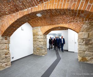 Dworzec Rzeszów Główny gotowy. W środku znalazło się miejsce na kulturę [ZDJĘCIA]