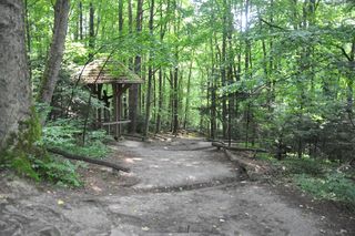 Świętokrzyska Kalwaria - droga z Nowej Słupi na Święty Krzyż