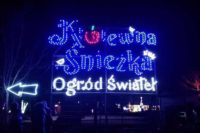 Pokaz dronów na Arkonce