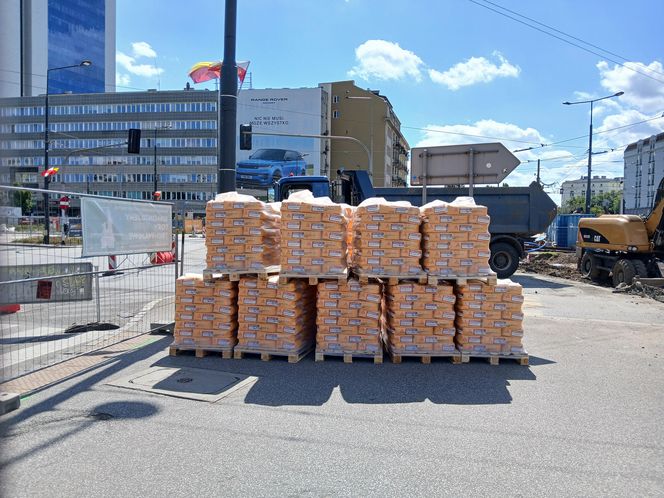 Tramwajowy remont pl. Zawiszy w Warszawie