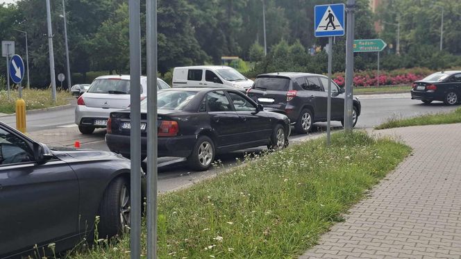 Wypadek u zbiegu ulic Radomskiej i Kaczyńskiej