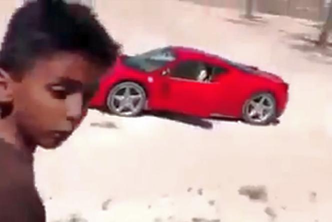 dzieciak ukradł Ferrari