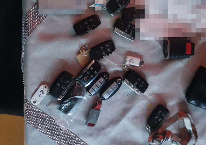 Wielka akcja CBŚP. Zatrzymali groźnych bandytów. Kradli i napadali udając policjantów