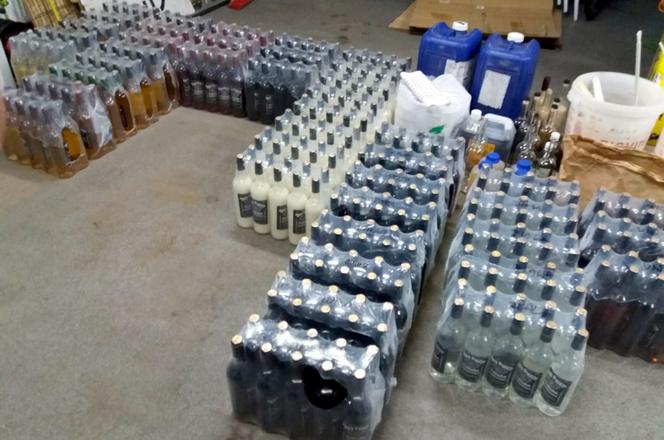 Szudziałowo. Bimbru nie będzie! Na Podlasiu zlikwidowano gigantyczną leśną bimbrownię