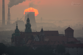 Wschód słońca nad Krakowem [ZDJĘCIE DNIA]