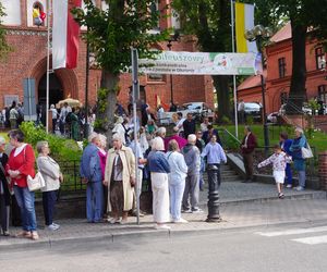 Boże Ciało 2025. Tysiące osób uczestniczyło w olsztyńskich procesjach