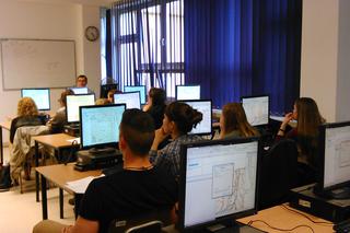 Odnawialne źródła energii, a może bioinżynieria zwierząt? Studiuj w Krakowie! W czerwcu ruszyła rekrutacja na Uniwersytet Rolniczy.