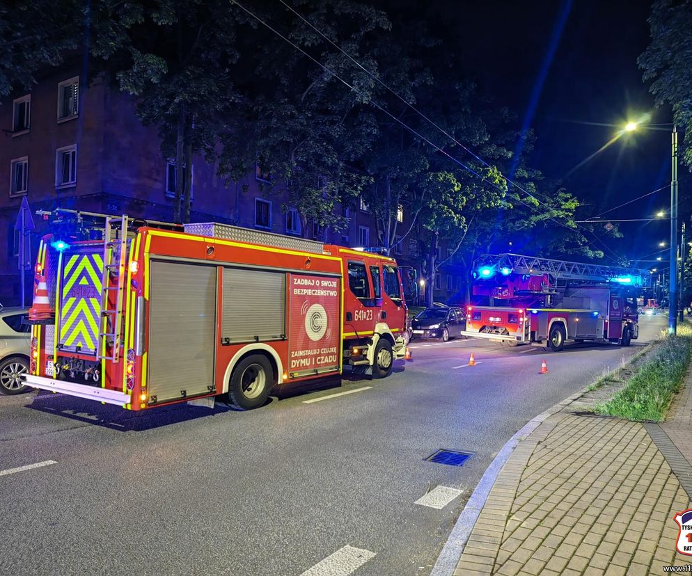 Ewakuacja bloku w Tychach. Odkryto zwłoki seniorki