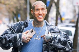 Skandalista twarzą kampanii dla dzieci! Ministerstwo reaguje i odcina się od akcji ze Stiflerem!