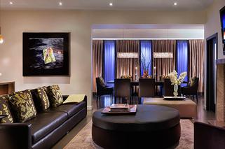 Pili wino całą noc