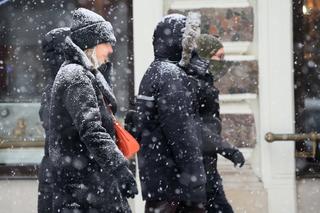 Wielka śnieżyca w Warszawie. Kiedy przestanie sypać? Zaskakująca prognoza