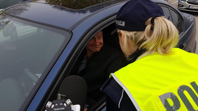 Rozbłyśnij rozsądkiem - załóż odblask - akcja policji w powiecie toruńskim