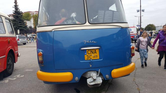 Parada Zabytkowych Autobusów w Bydgoszczy