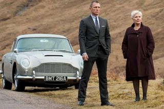 QUIZ. Pamiętasz czym jeździł James Bond? Rozpoznaj auta agenta 007