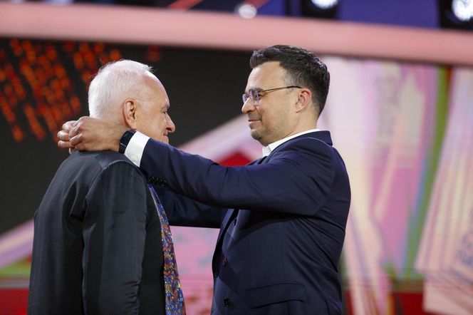 Wodecki „ożył” na scenie w Opolu i zaśpiewał z za grobu w duecie