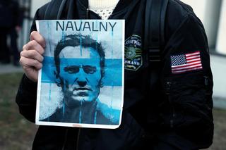 Aleksiej Nawalny nie żyje. Matka rosyjskiego opozycjonisty podróżuje do kolonii karnej, w której zmarł jej syn
