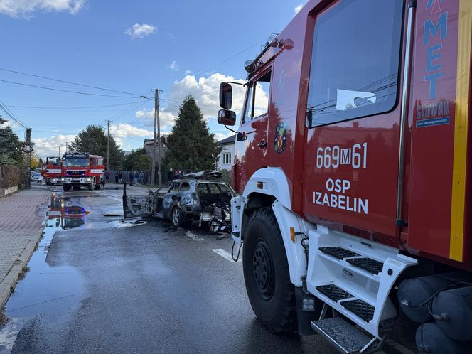 Truskaw. Auto stanęło w ogniu, kierowca się palił