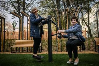 Plac zabaw nie tylko dla dzieci. Na warszawskich Bielanach powstała wielopokoleniowa strefa rekreacji i wypoczynku 