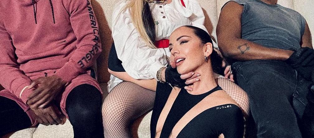 Madonna obściskuje się z seksowną aktorką! Julia Fox zagra krolową popu?