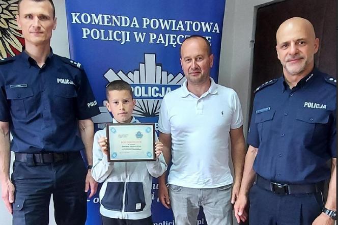 10-letni Damian nie wahał się ani chwili. Postawy pogratulował mu sam Komendant Policji