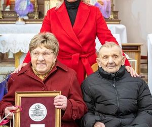 106 lat pani Genowefy! Niezwykła jubilatka świętowała urodziny