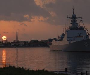 Chiny wysyłają okręty do Kambadży