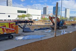 Teatr TR Warszawa w budowie. Przy MSN-ie powstają podziemia czarnego gmachu projektu Thomasa Phifera