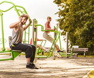 Siłownie zewnętrzne w Warszawie - lista lokalizacji stołecznych siłowni plenerowych