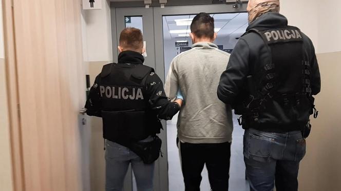 Akcja toruńskiej policji na Podgórzu. Zatrzymanemu grozi 15 lat więzienia