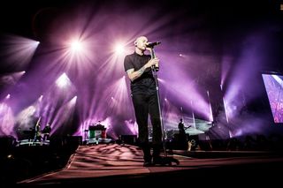 Mało brakowało, a klasyk Linkin Park nie ujrzałby światła dziennego?! Jego fanem rzekomo nie był Chester Bennington