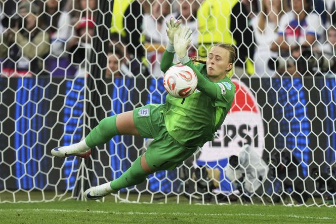 Hannah Hampton - angielska królowa karnychHannah Hampton - angielska królowa karnych