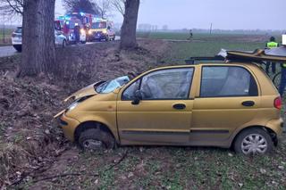 Wypadek koło Borowa. Małżeństwo w szpitalu, kobieta w ciężkim stanie [ZDJECIA]