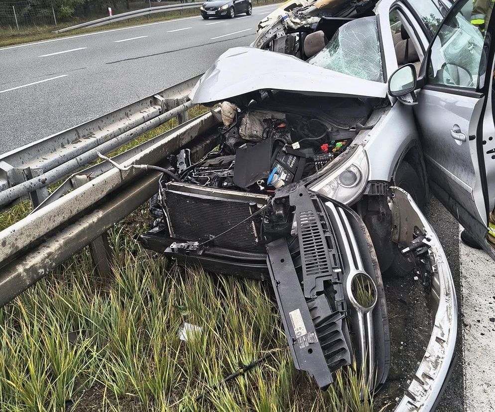 Wypadek w Białobrzegach - Zderzenie autobusu i osobówki