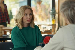 Barwy szczęścia, odcinek 3151. Dominika (Karolina Chapko), Sonia (Weronika Nockowska)