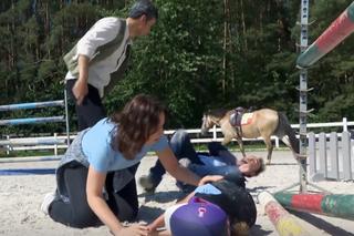 Na Wspólnej odc. 3530. Michalina Misia (Zoe Messy), Miłosz Falecki (Mariusz Ostrowski), Joanna (Anna Cieślak), Marcin Falecki (Piotr Borowski)