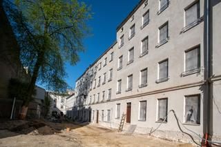 Odsłonięto elewację przy Piotrkowskiej 118. Co tam powstanie?