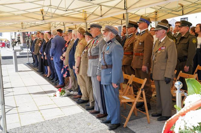 Obchody Święta Wojska Polskiego w Białymstoku. Zobacz jak mieszkańcy uczcili 15 sierpnia [ZDJĘCIA]