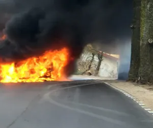 Dzieci jechały na zawody sportowe. Nagle bus zaczął się palić! 