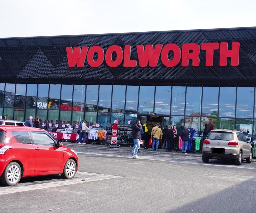 Tłumy na otwarciu Woolworth w Katowicach