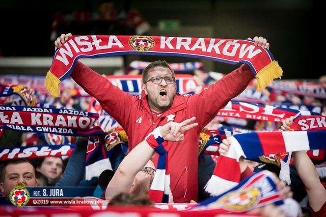 Tak bawili się kibice Wisły Kraków na Derbach Krakowa!