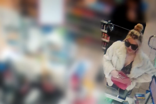 Olsztyn: Policja szuka blondynki zamieszanej w kradzież karty bankomatowej [WIDEO] 