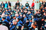 Setki pożegnały nowojorskiego policjanta